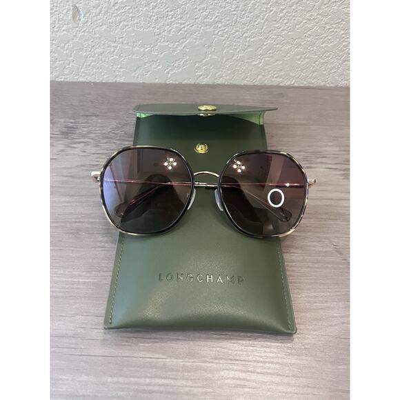 Longchamp “Soccoro” Large Sunglasses – NWT – Green Gift Pouch - Picture 1 of 3